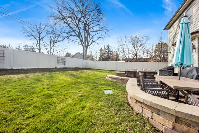 117 S Grant Street, Westmont, IL 60559