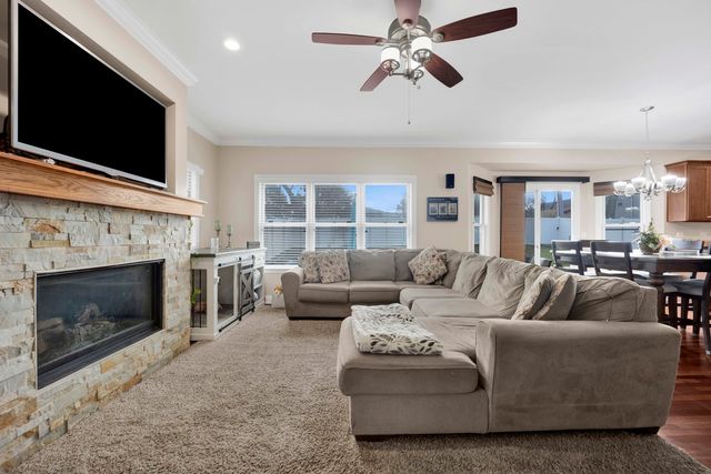 117 S Grant Street, Westmont, IL 60559