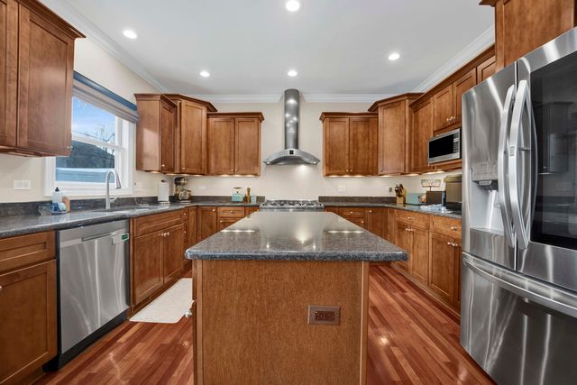 117 S Grant Street, Westmont, IL 60559