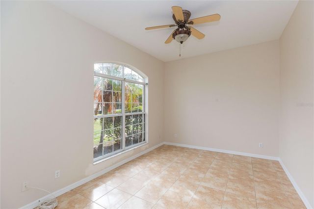 36281 OAK KNOLL LOOP, Dade City, FL 33525