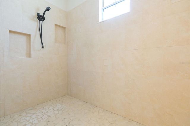 36281 OAK KNOLL LOOP, Dade City, FL 33525