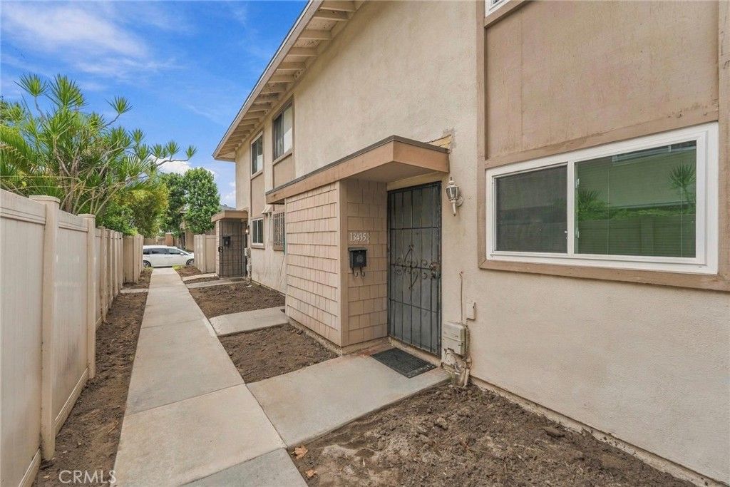 13435 1\4 Village, Cerritos, CA 90703 — photo 3