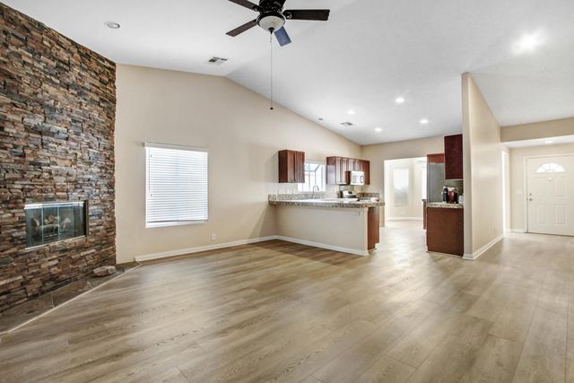 68695 Vista Chino, Cathedral City, CA 92234