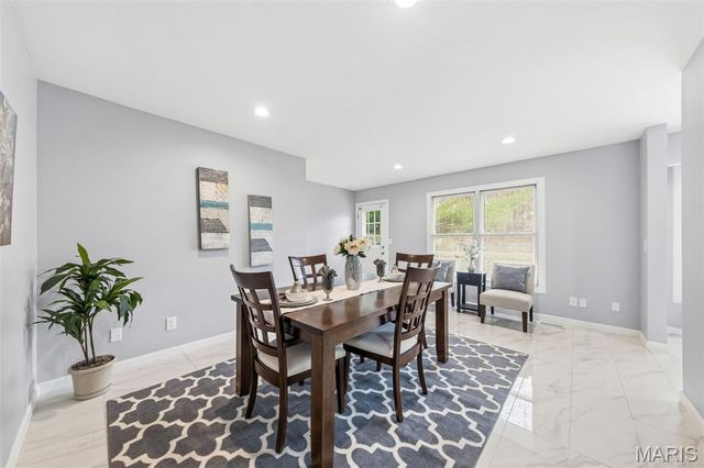 2 Tarpon Court, Florissant, MO 63033