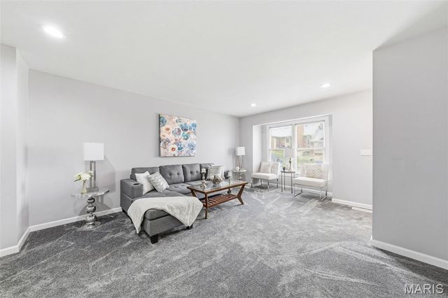 2 Tarpon Court, Florissant, MO 63033