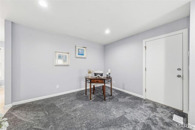 2 Tarpon Court, Florissant, MO 63033