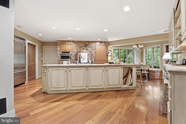 2809 CLOVE LN, Edgewater, MD 21037