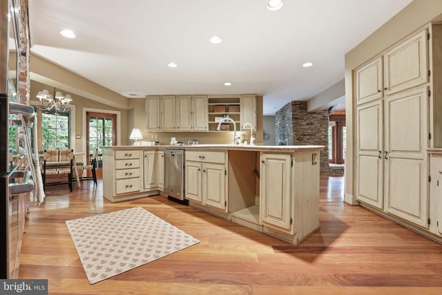 2809 CLOVE LN, Edgewater, MD 21037