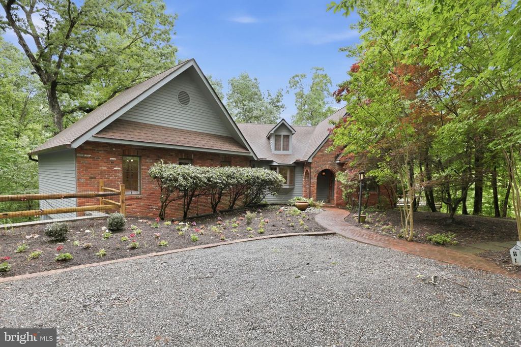 2809 CLOVE LN, Edgewater, MD 21037