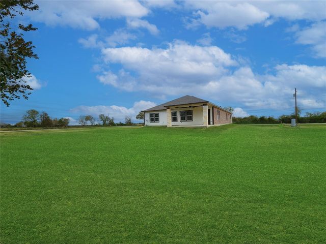 345 County Rd 6242, Dayton, TX 77535