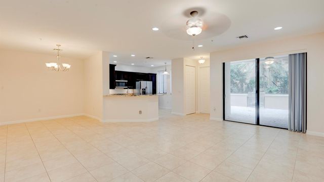 3055 NW 126th Avenue 220, Sunrise, FL 33323