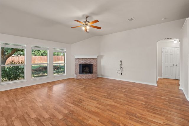 3018 Stroll Drive, Granbury, TX 76049