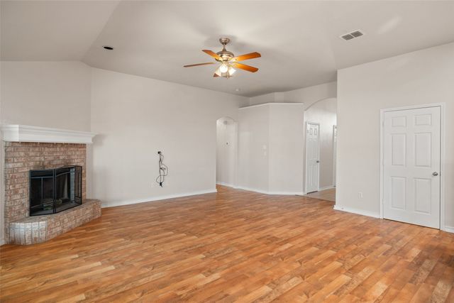 3018 Stroll Drive, Granbury, TX 76049