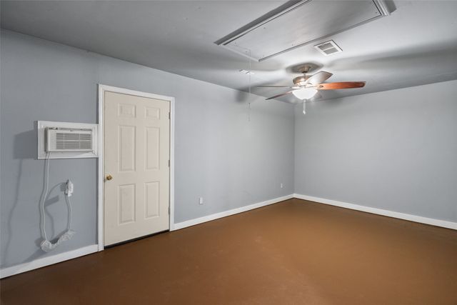 3018 Stroll Drive, Granbury, TX 76049