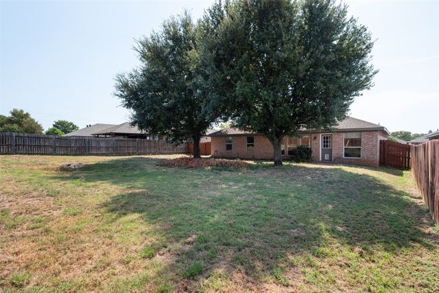 3018 Stroll Drive, Granbury, TX 76049