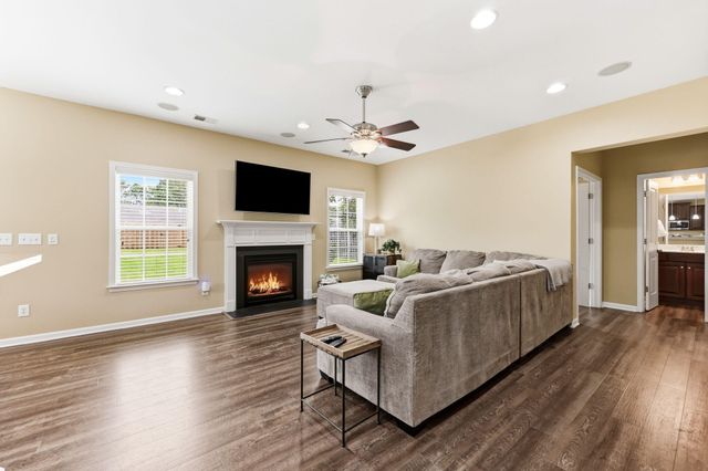8017 Henderson Road, Summerville, SC 29483