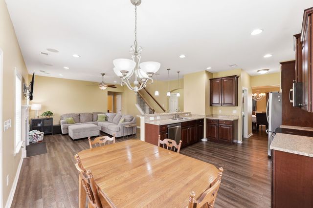 8017 Henderson Road, Summerville, SC 29483