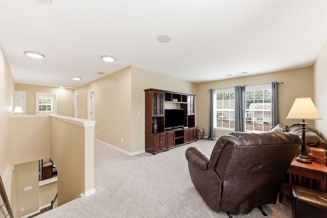 8017 Henderson Road, Summerville, SC 29483