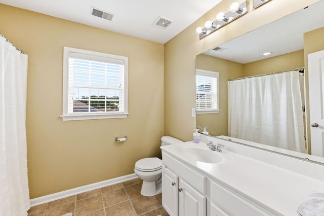 8017 Henderson Road, Summerville, SC 29483