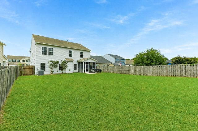 8017 Henderson Road, Summerville, SC 29483
