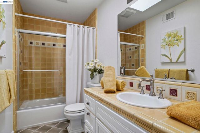 4823 4823 Pipit Court, Pleasanton, CA 94566