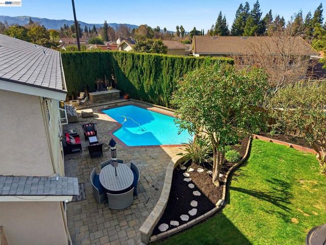 4823 4823 Pipit Court, Pleasanton, CA 94566