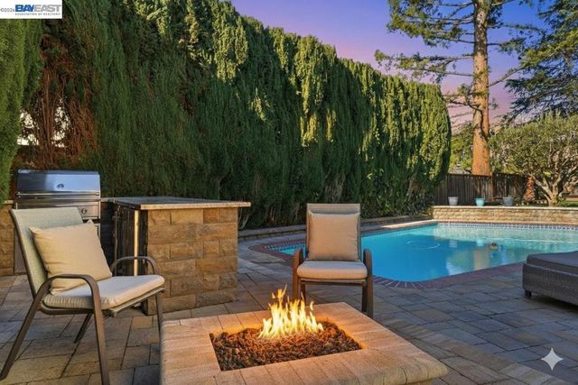 4823 4823 Pipit Court, Pleasanton, CA 94566