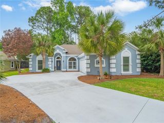235 Cardinal Circle W, St. Marys, GA 31558