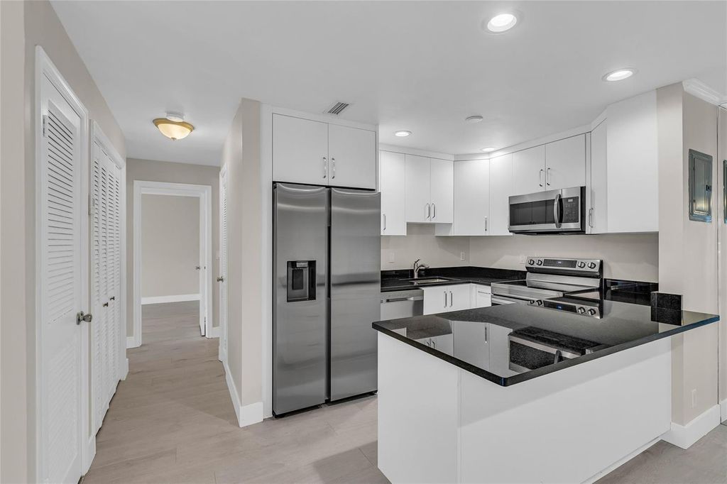 6319 Bay Club Drive 1, Fort Lauderdale, FL 33308