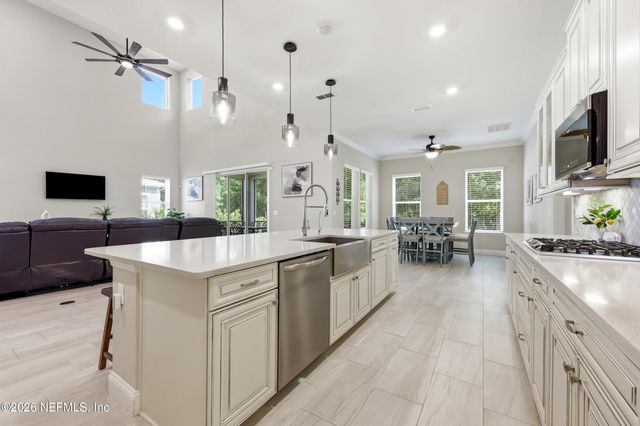 389 TIERRA Cove, St. Johns, FL 32259