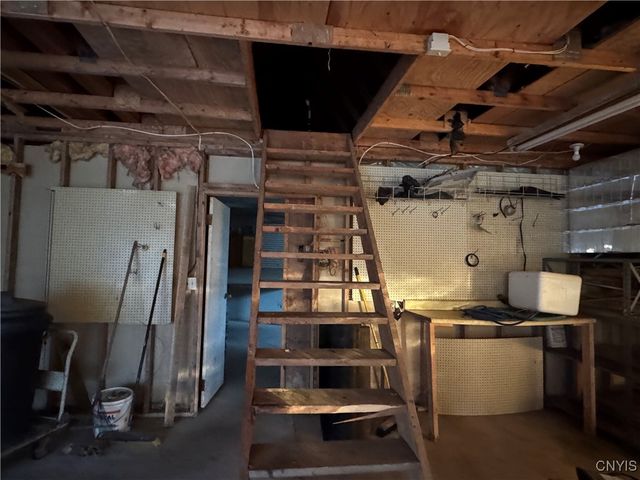 1355 Church Road, Lysander, NY 13027