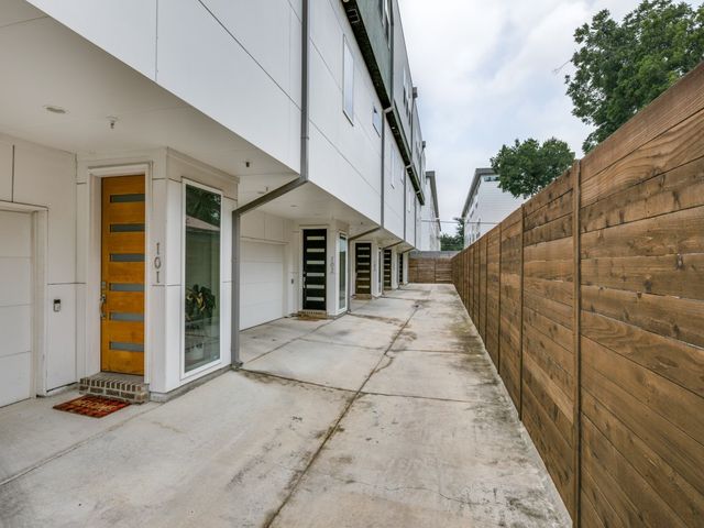 5711 Bryan Parkway 102, Dallas, TX 75206