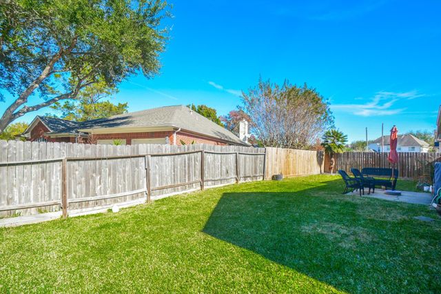 15306 Park Glen Drive, Sugar Land, TX 77498