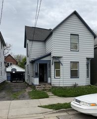 1036 Logan Street, Grand Rapids, MI 49506