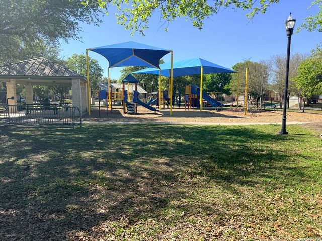 10132 Del Lago, San Antonio, TX 78245