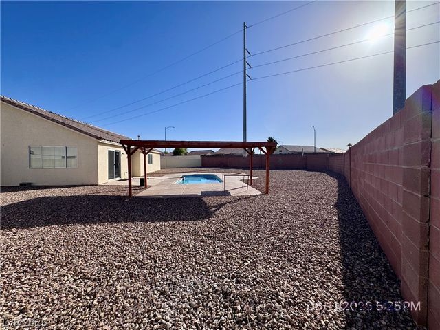 222 Quailbush Drive, North Las Vegas, NV 89031