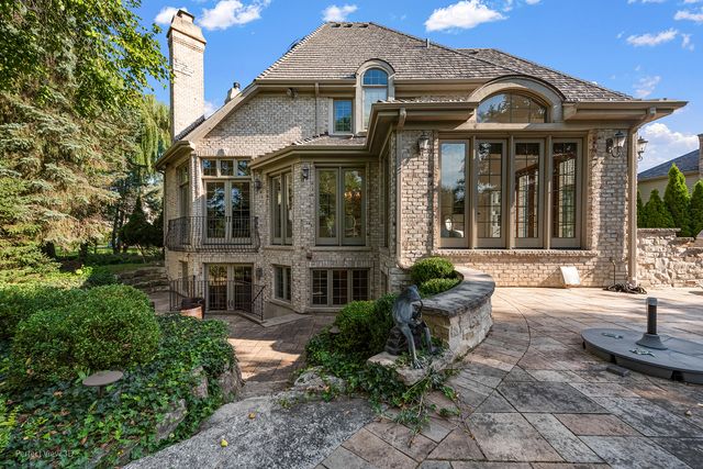 648 Long Cove Court, Riverwoods, IL 60015