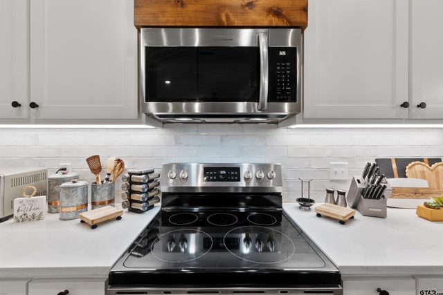 1627 Orchard Ln, Hideaway, TX 75771