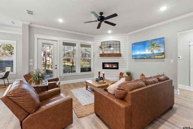 1627 Orchard Ln, Hideaway, TX 75771