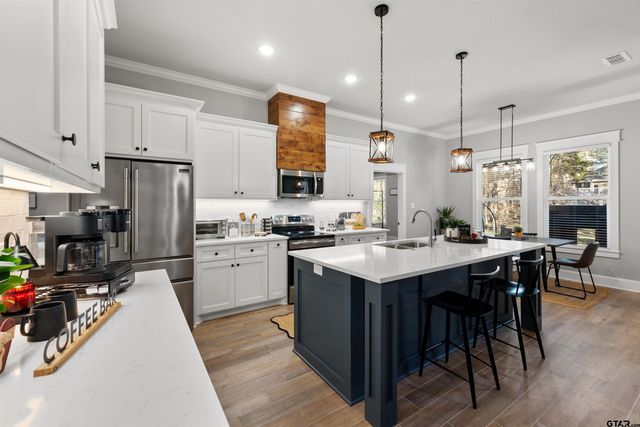 1627 Orchard Ln, Hideaway, TX 75771