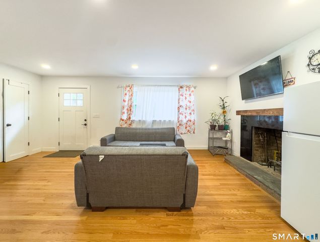26 Mabel Avenue, Danbury, CT 06811