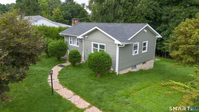 26 Mabel Avenue, Danbury, CT 06811