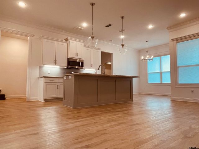 320 Amanda Avenue, Bullard, TX 75757