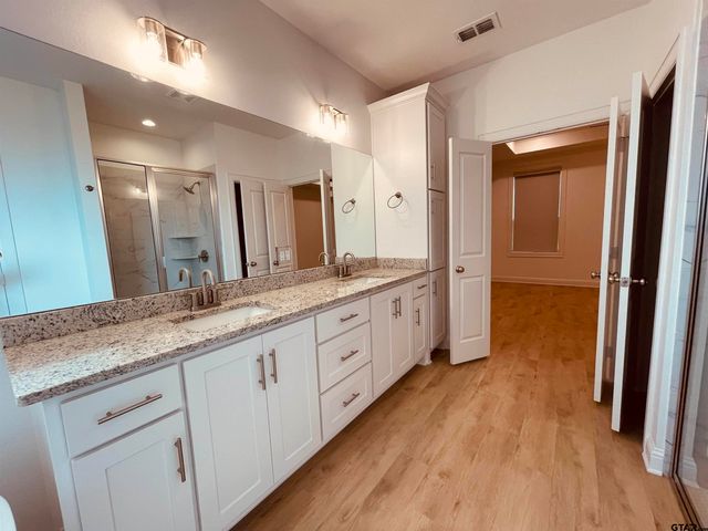 320 Amanda Avenue, Bullard, TX 75757