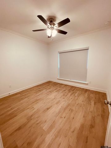 320 Amanda Avenue, Bullard, TX 75757