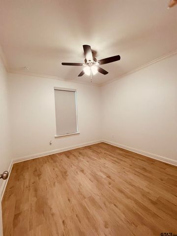 320 Amanda Avenue, Bullard, TX 75757