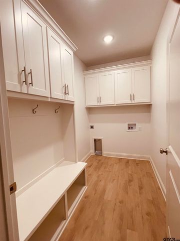 320 Amanda Avenue, Bullard, TX 75757