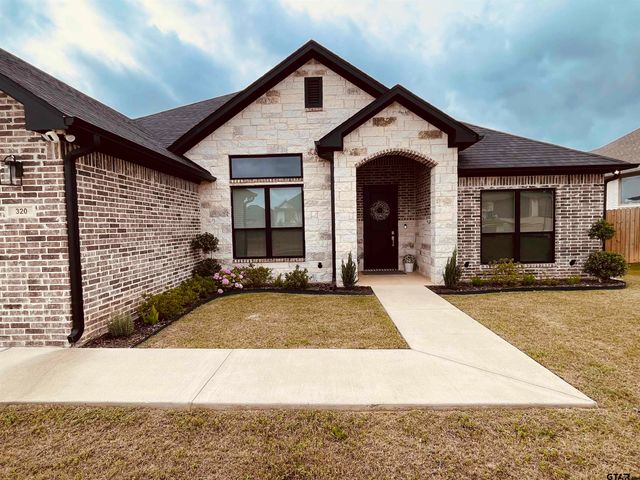 320 Amanda Avenue, Bullard, TX 75757