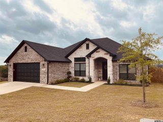 320 Amanda Avenue, Bullard, TX 75757