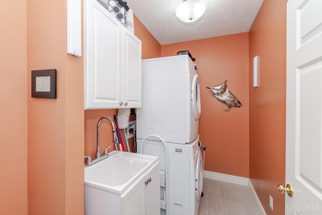 1071 Star Valley Court, Washington Twp, OH 45458